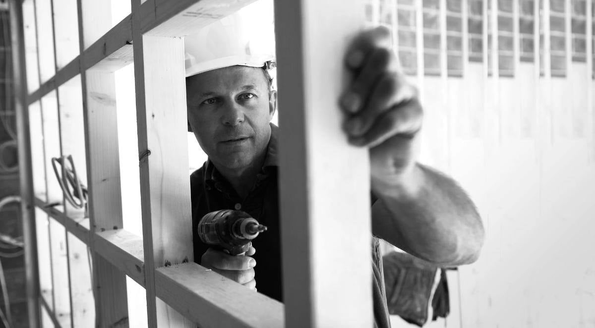 Zero_carpenter_mono-1
